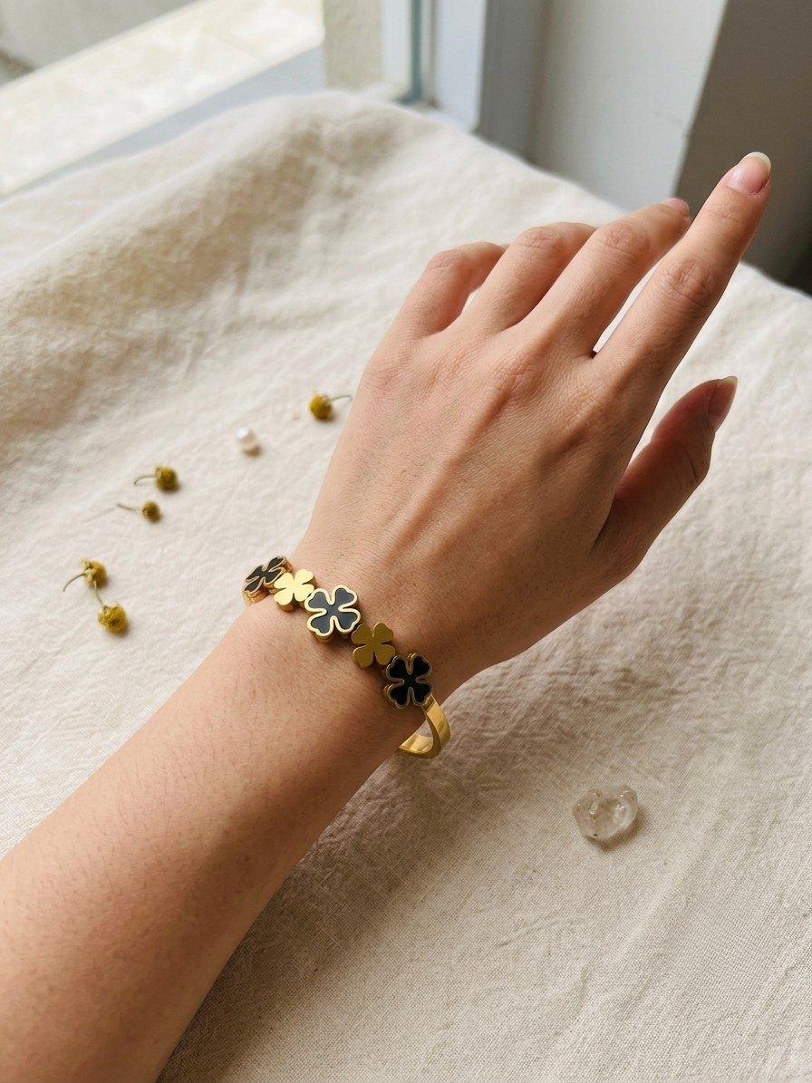 Clover Charm Handcuff Bangle