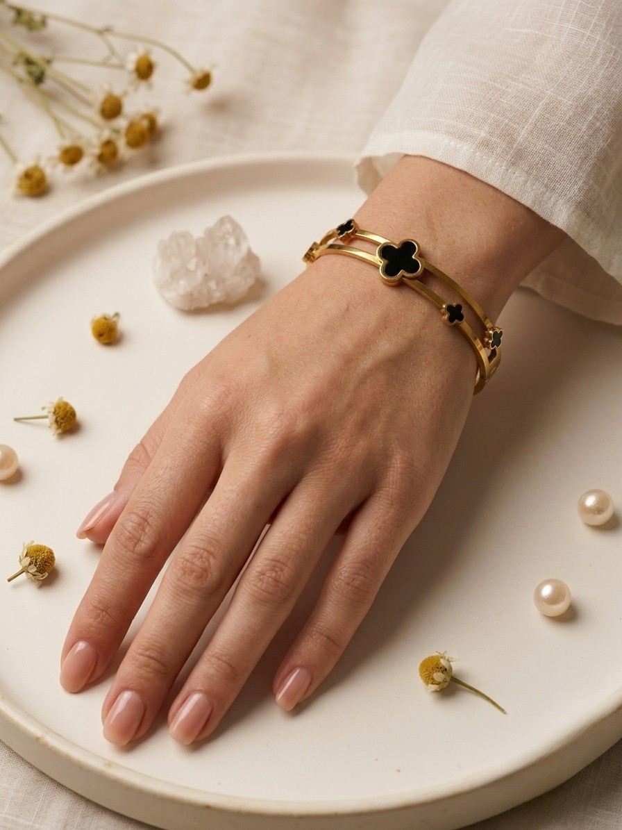 Clover Duo Handcuff Bangle
