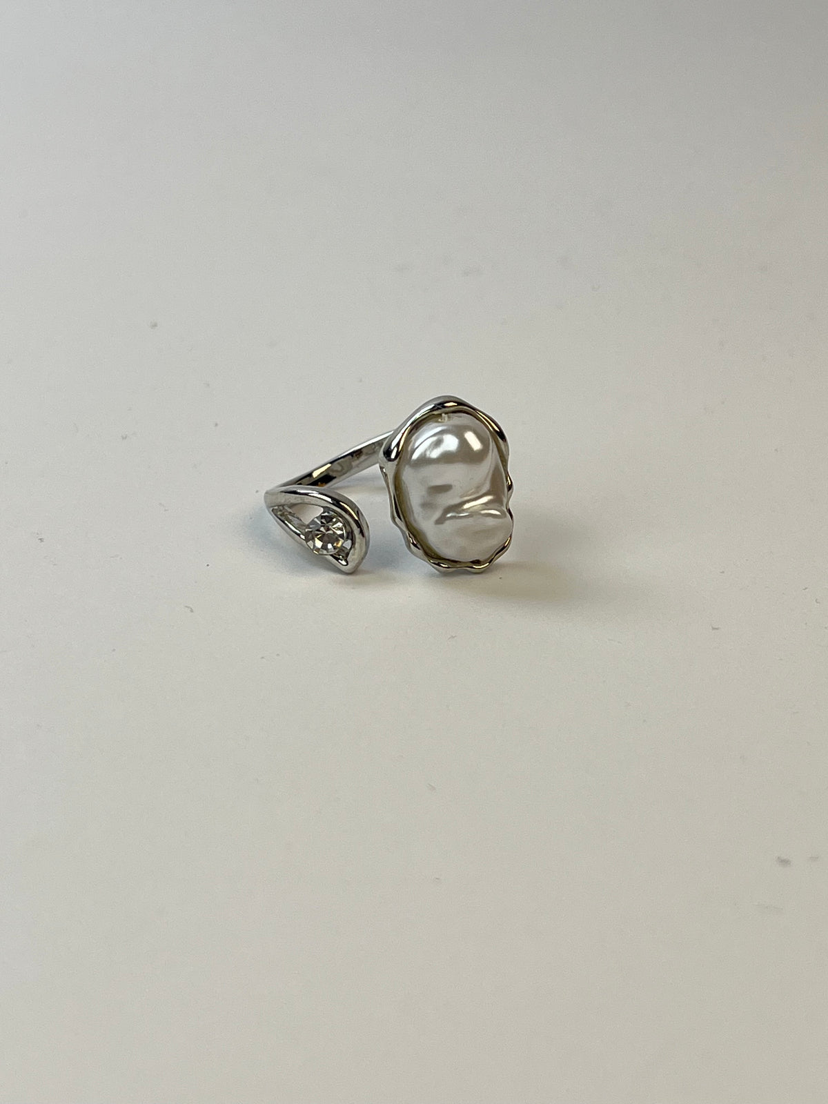 Pearl Whisper Ring