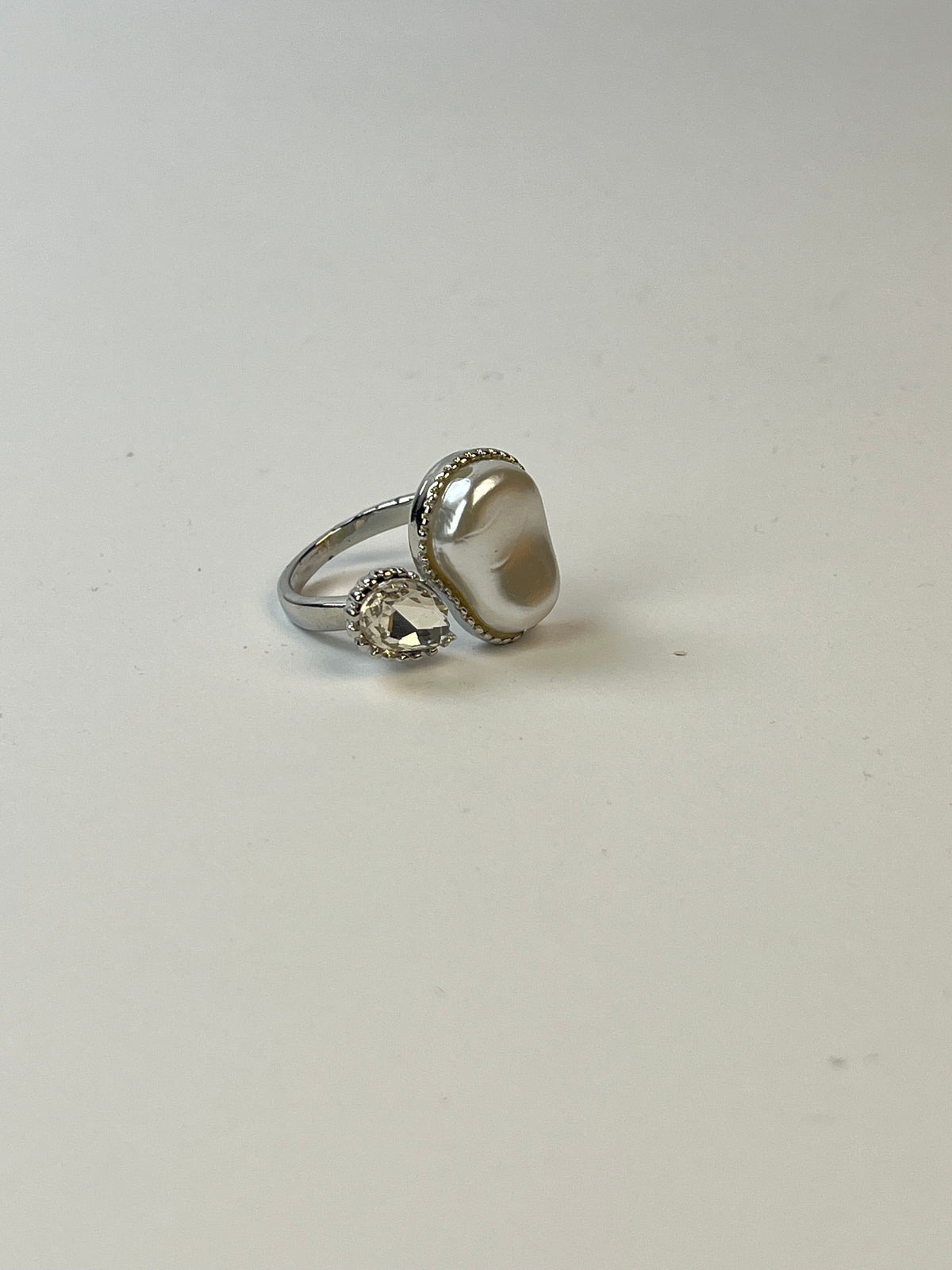 Celeste Pearl Duo Ring