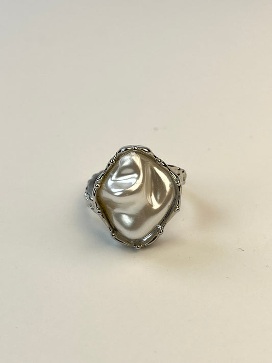 Baroque Glow Ring
