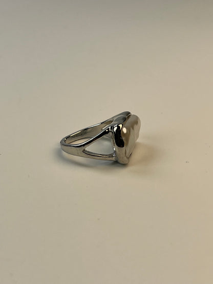 Pearl Contour Ring