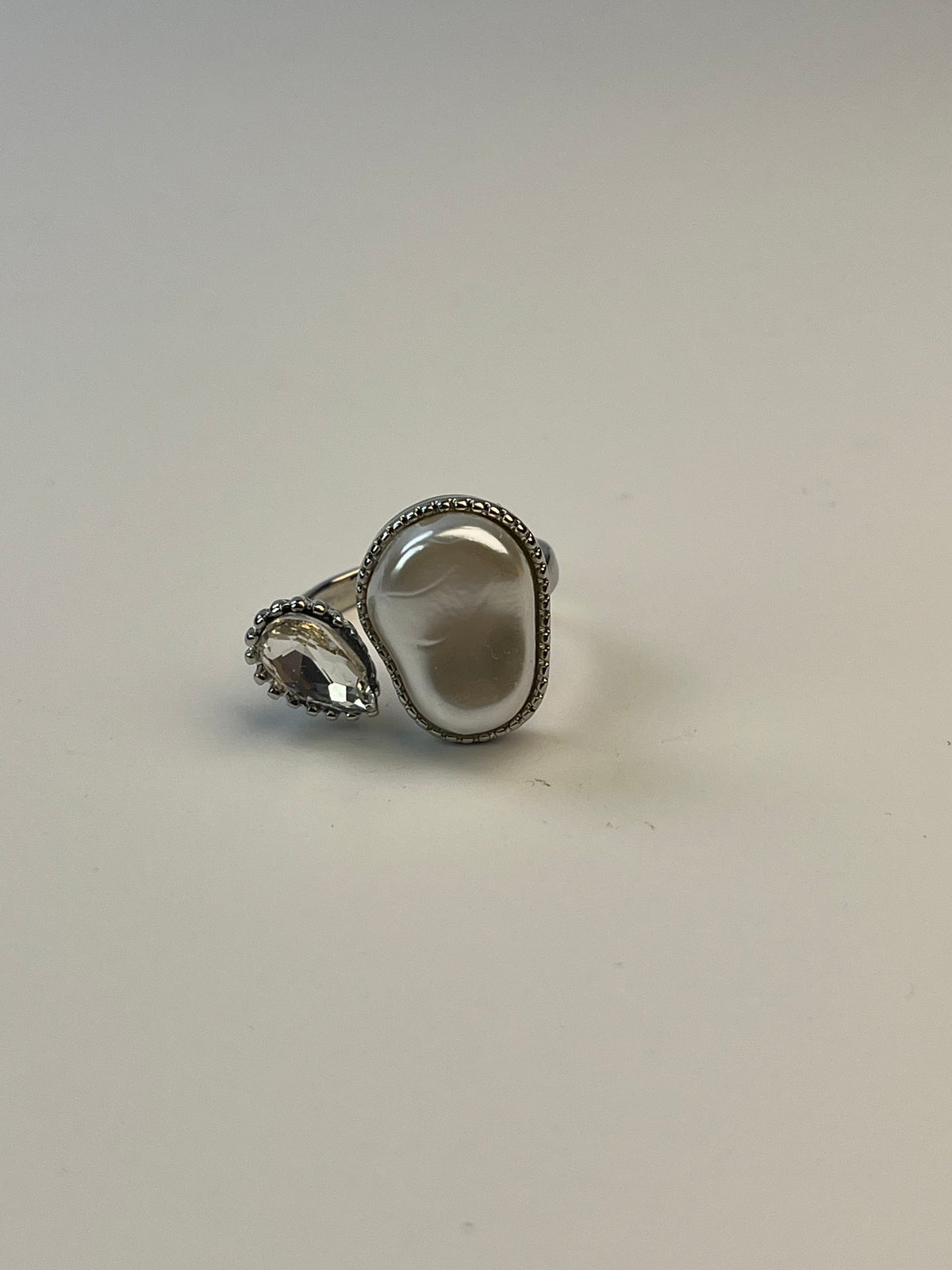 Celeste Pearl Duo Ring