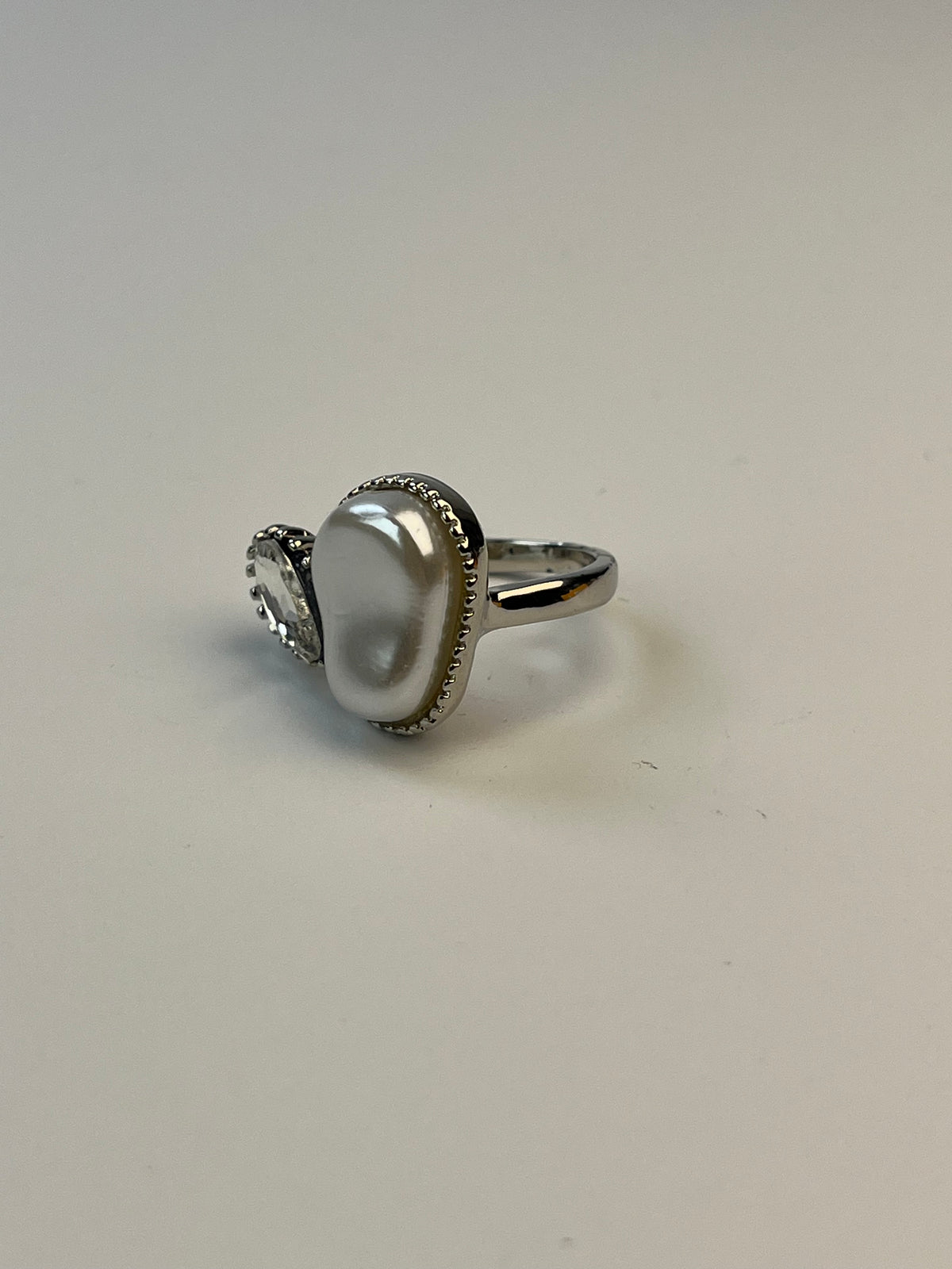 Celeste Pearl Duo Ring